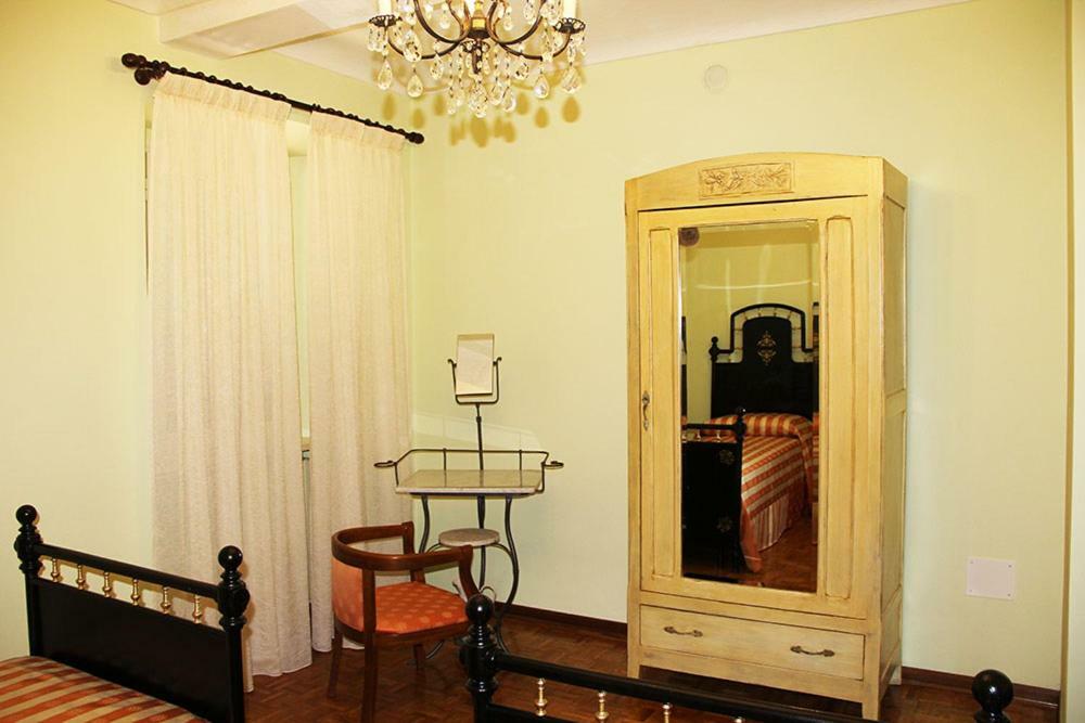 Ca' Dij Sarach Apartment Canelli Bagian luar foto